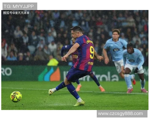 德容对决巴萨与巴黎的精彩较量引发球迷热议